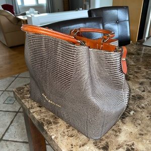 Dooney & Bourke Flynn Large Bag